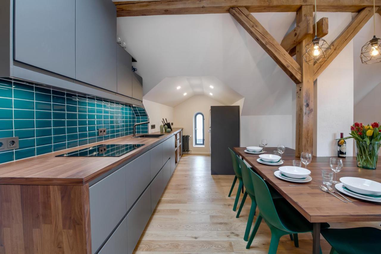 Big Design Apt - Sleeps 12 - Best Location Riga Esterno foto