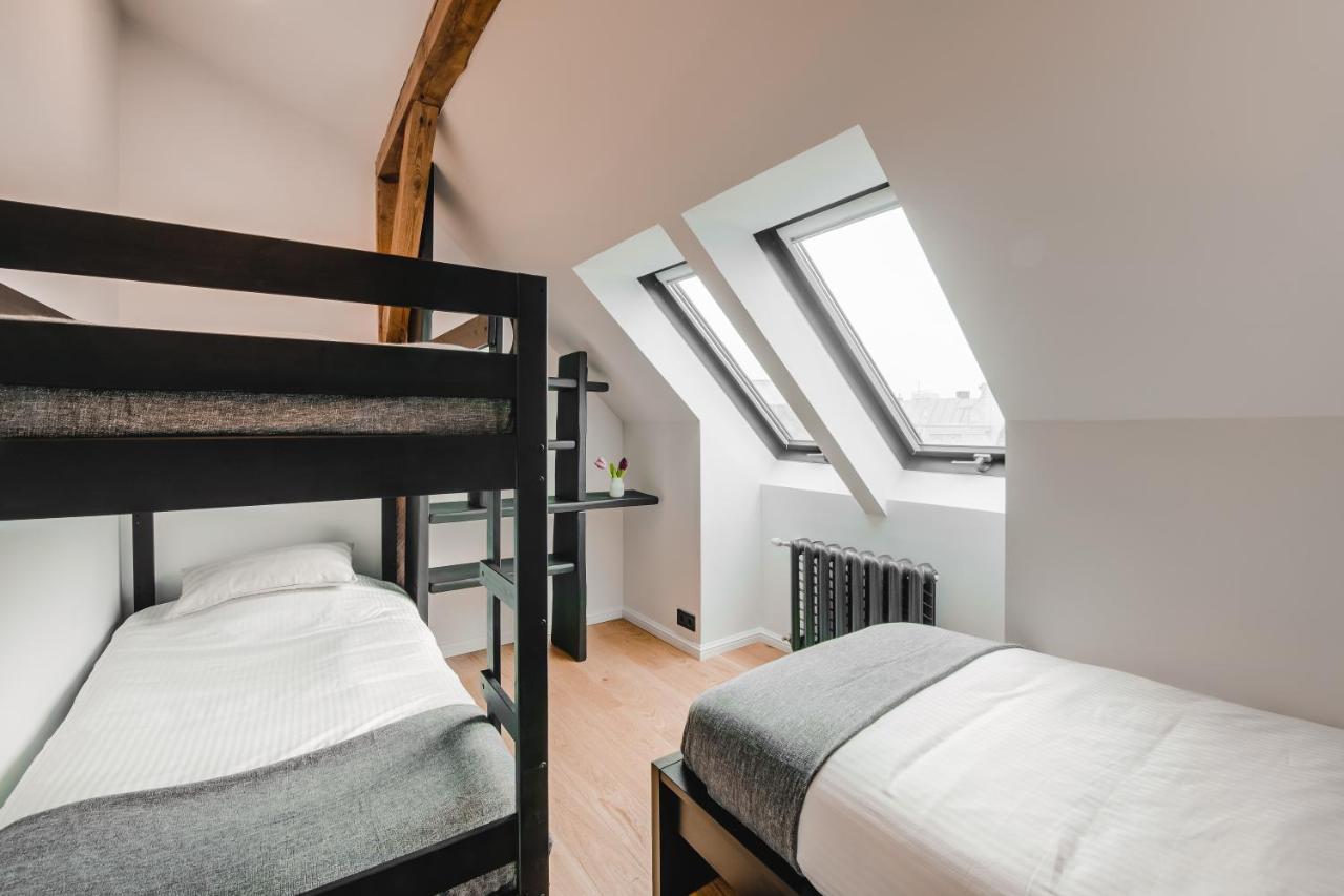 Big Design Apt - Sleeps 12 - Best Location Riga Esterno foto